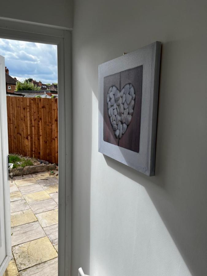 Stylish And Homey 3 Bedroom House With Free Parking & Wi-Fi Minworth Exterior photo